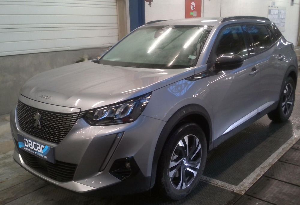 Peugeot e-2008 50 kWh Allure Pack