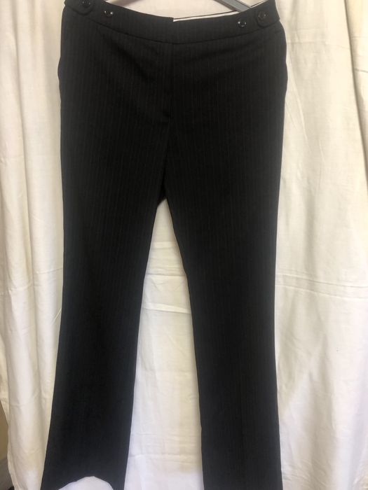 Жіночий класичний костюм марки H&M