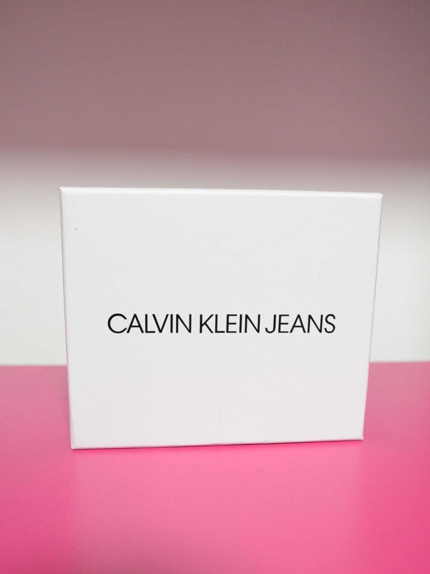 Czarny portfel męski Calvin Klein skóra mały