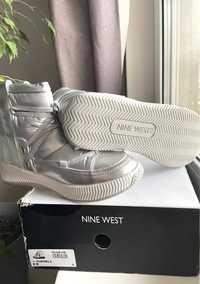 Зимові чоботи (дутики) Nine West