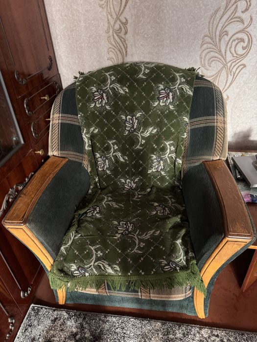 Віддам безкоштовно 2 крісла