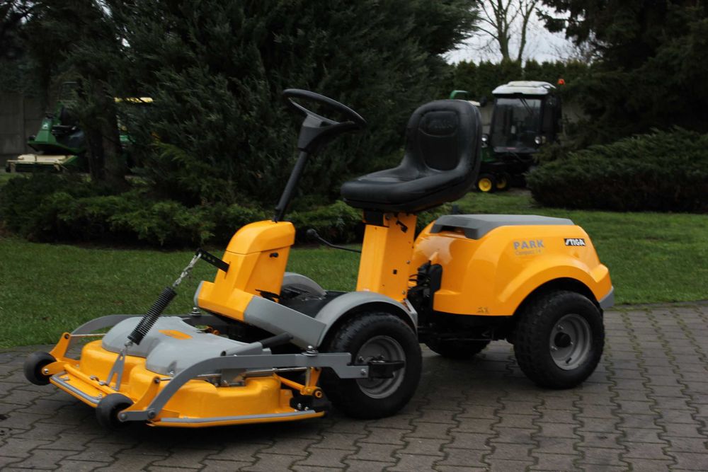 Stiga Park Compact  14  HST TRAKTOREK Kosiarka
