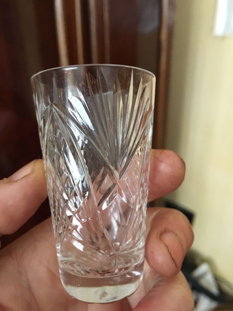 Продам хрустальные рюмки, стопки