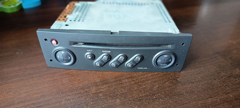 Автомагнітолу Renault Megan 2 Turner List.