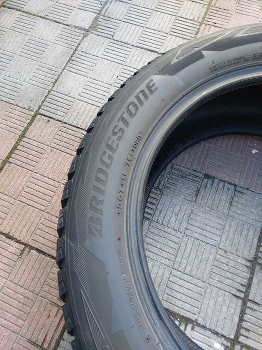 Продам комплект зима 235/55/R18 BRIDGESTONE Японія.