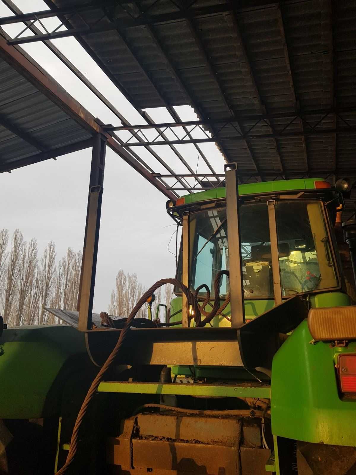 Бак з кріпленням для РКД 1600 л/фронтальний бак