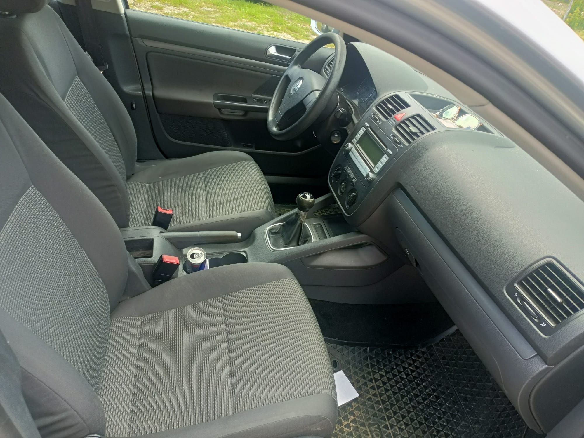 Volkswagen jetta 1,6 MPI