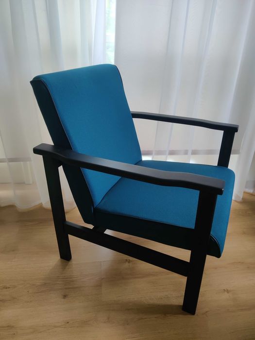 Fotel PRL  model B – 8228, po renowacji