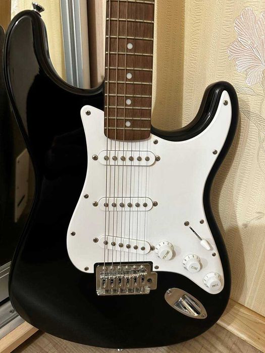 Електрогітара Squier by Fender Stratocaster Black