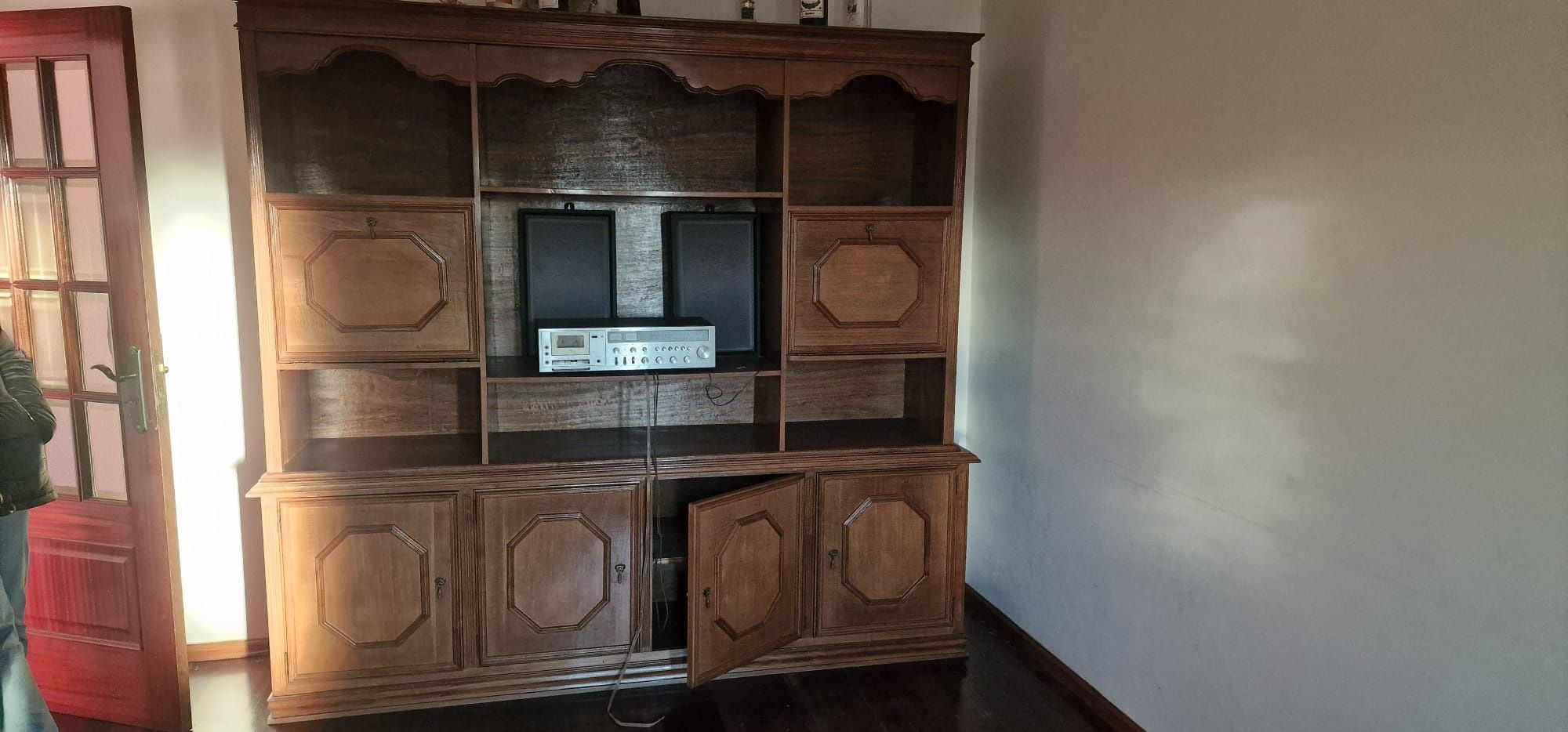 Quarto estilo antigo, móvel de sala.