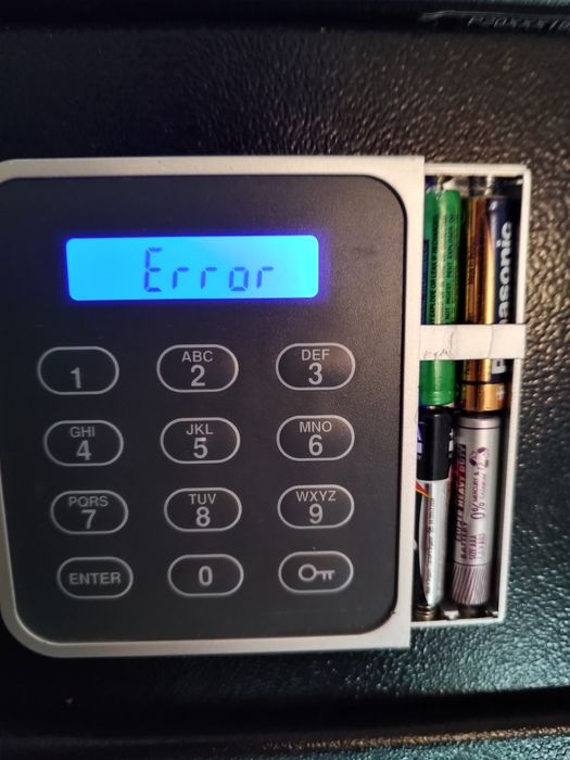 Sprzedam sejfy bez klucza