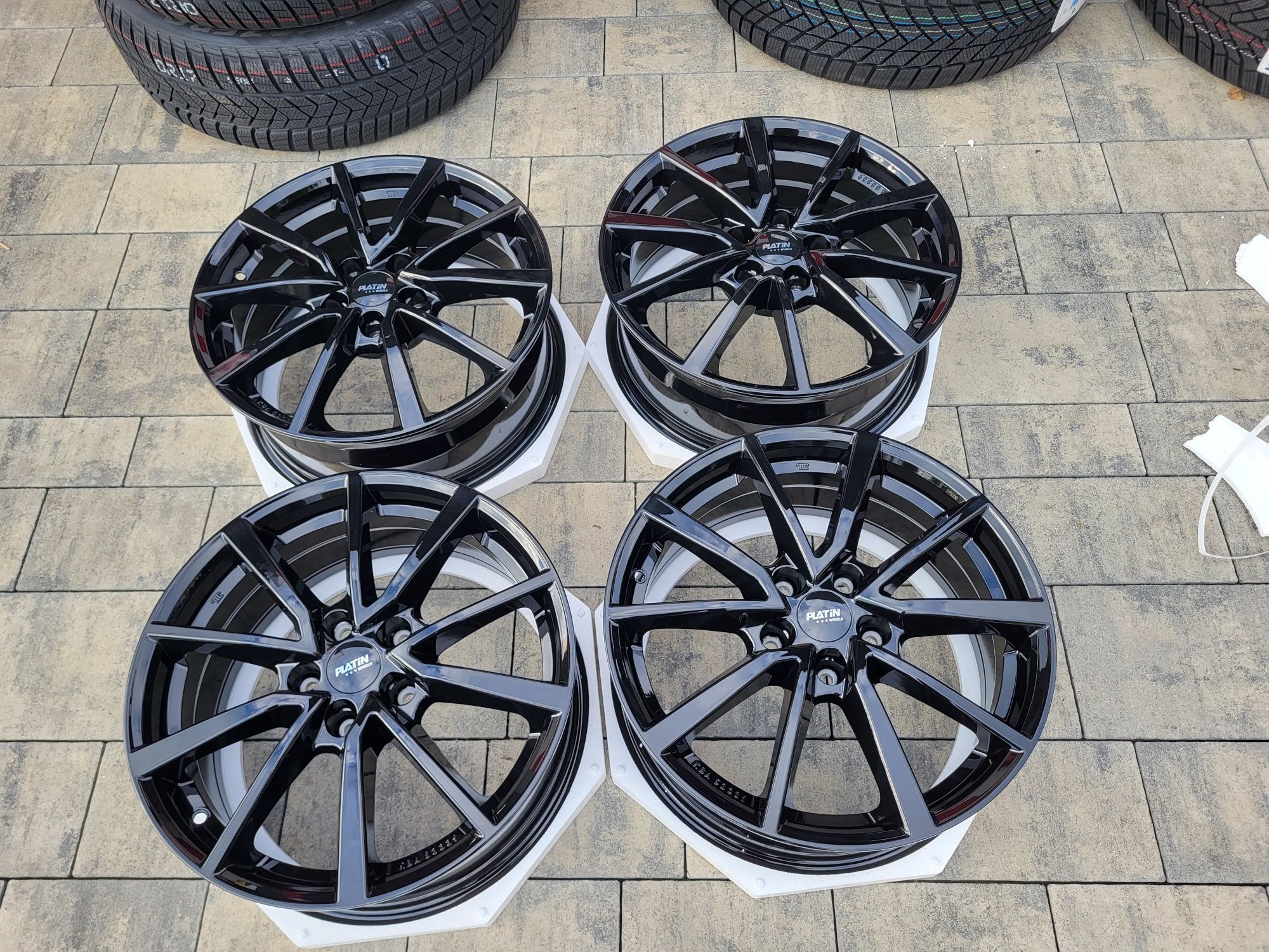 NOWE! Alufelgi 17" 5x114.3 ET45 HUYNDAI Kia Mazda Nissan Renault