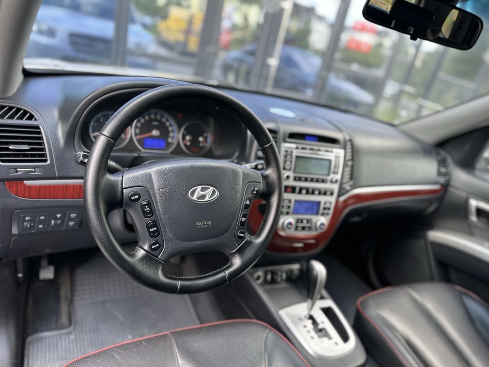 HYUNDAI SantaFee 2009 рік, 2.2 дизель, автомат, 4х4.