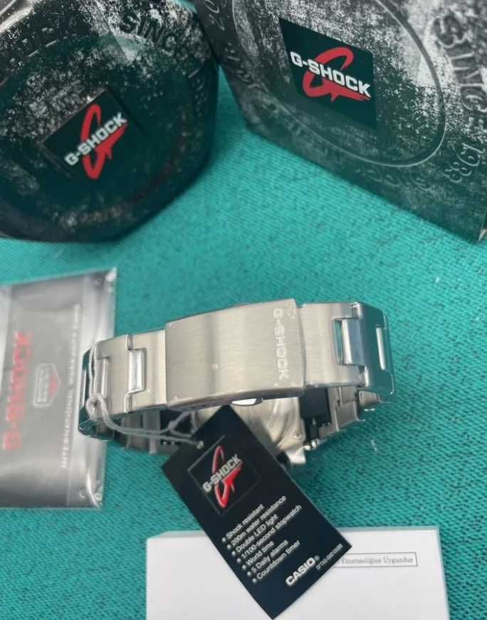 Часы наручные casio G-Shock GM-2110D-4A