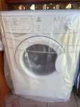 Продам пральну машинку indesit