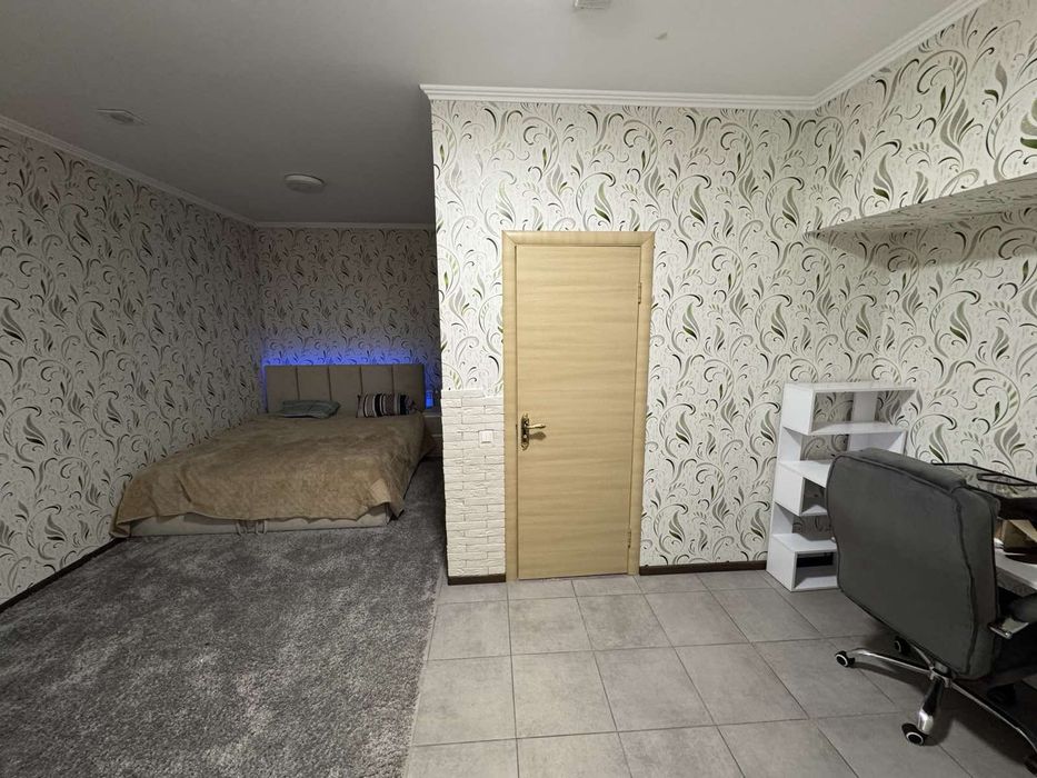 Аренда . 2х квартира. Андреевская. Ресторан Чача.