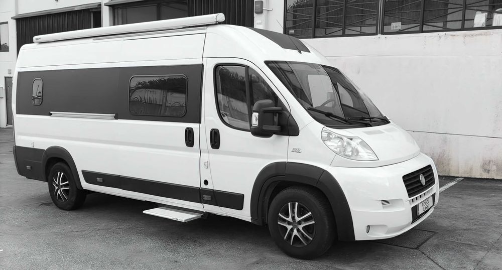 Autocaravana furgão 4 viagens/ dormidas transformação nova