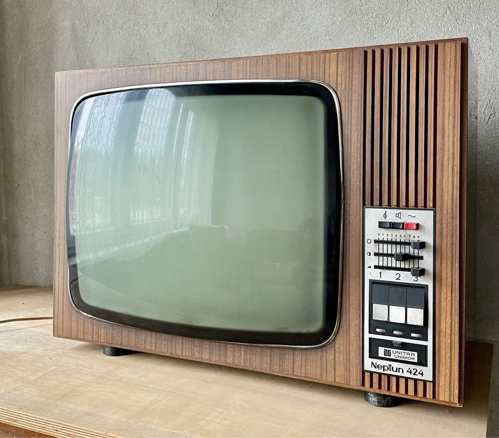 Neptun 424 TV Retro