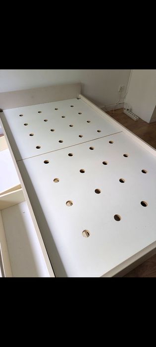 Cama solteiro com arrumação, estrado e colchão