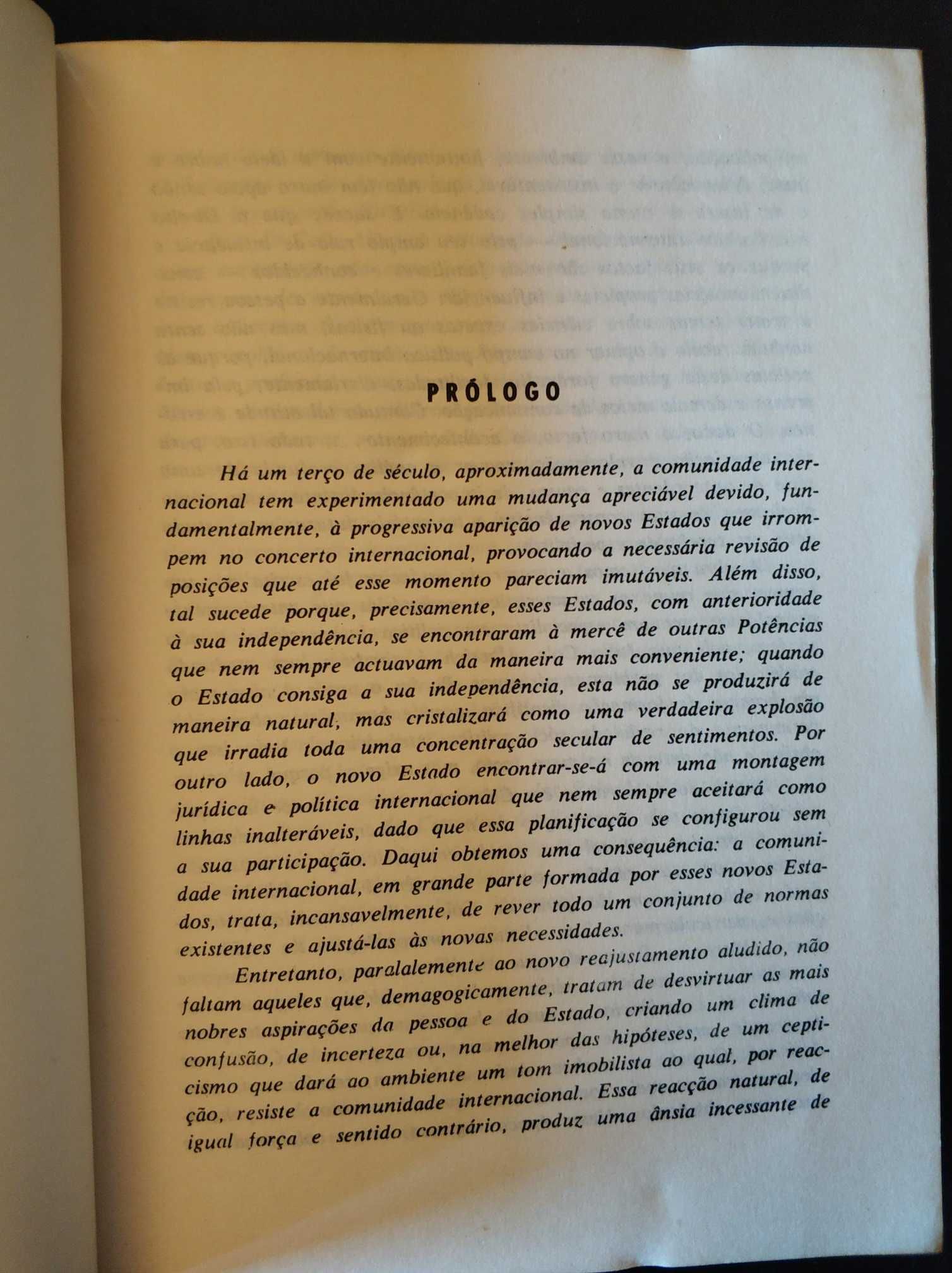Livro "África do Sul - Impressões de Viagem" de Julio Cola Alberich