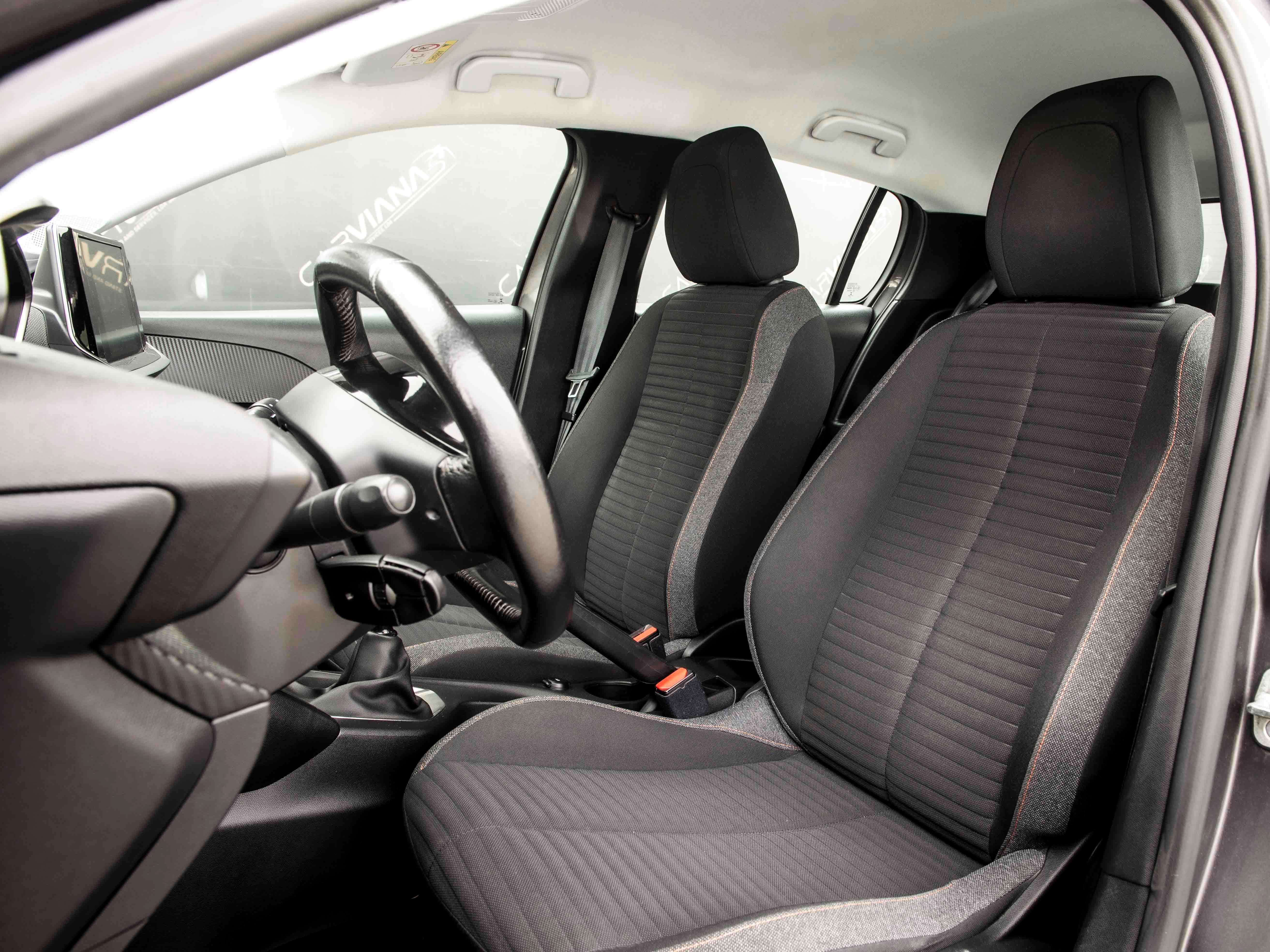 PEUGEOT 208 1.5 HDI Active com garantia