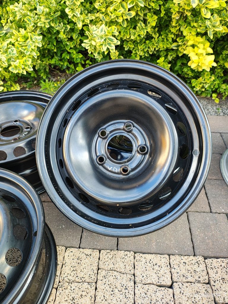 15 Renault 5x114,3 6J et35 403.009.749R