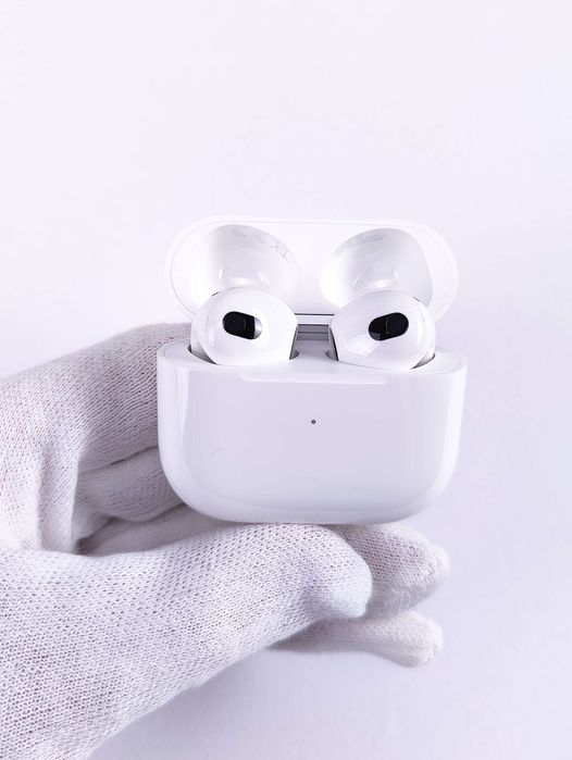 Słuchawki bezprzewodowe douszne Apple AirPods 3  generacji
