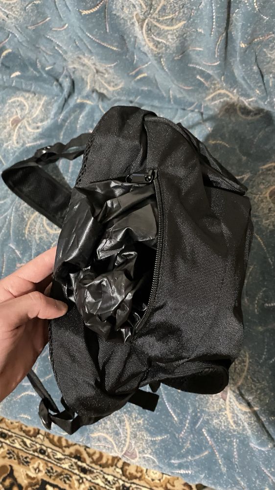Рюкзак чорний, з киншенею під ноутбук