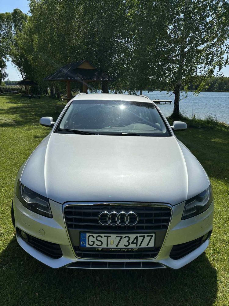 Audi A4 B8 2.0 TDI Automat - multitronic 2011 rok