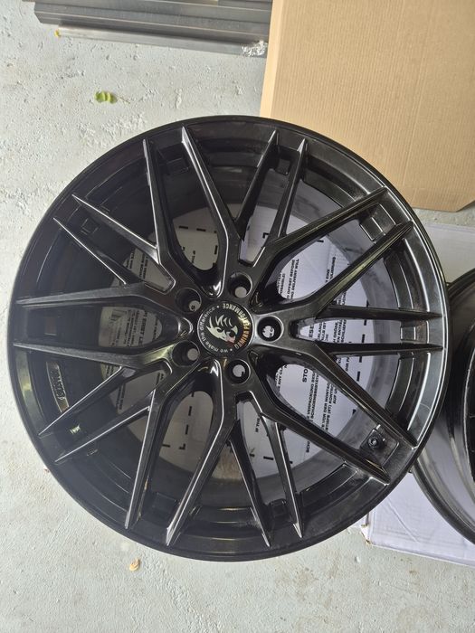 Felgi 19 cali 5x112 19 8.5j ET45 Damina Performance MAM Audi VW Seat