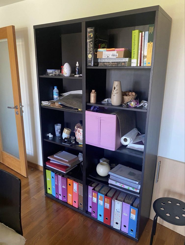 Estante preta IKEA