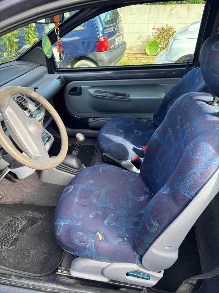 Renault Twingo com Capota em lona  - 1995