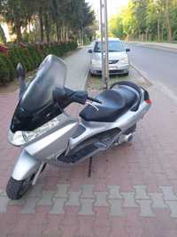 Piaggio x8 200.2005