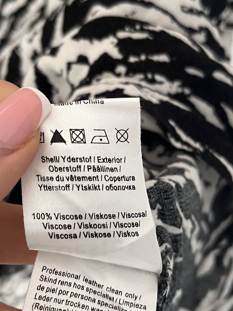 Gestuz 40 L letnia bluzka koszulka bez rękawów w zebrę