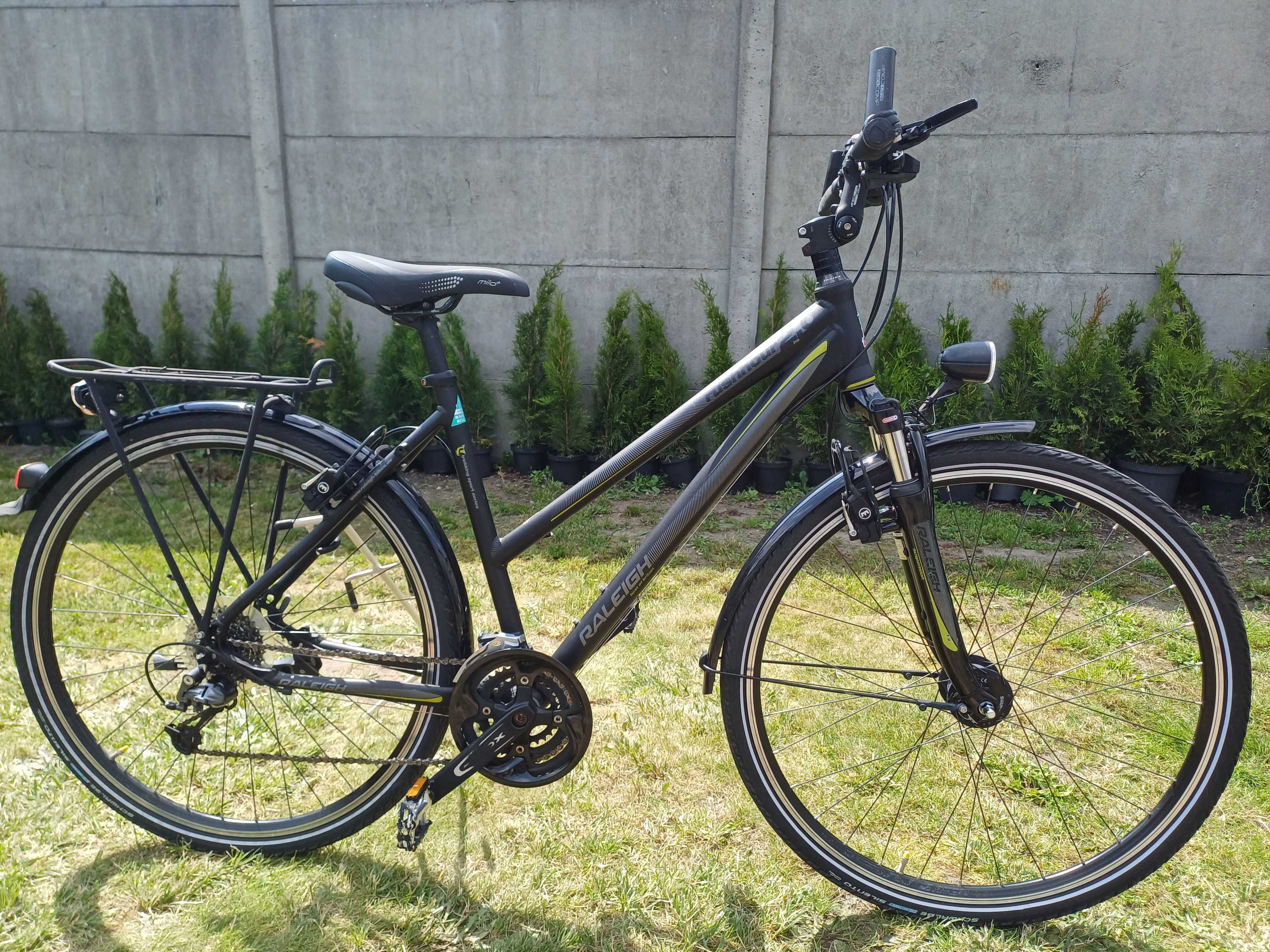 Rower Trekkingowy Pakiet 12 sztuk Koła 28 " Hamu Hydr Tarcz Blok Amor