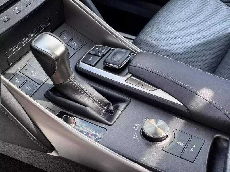 2020 Lexus IS 300