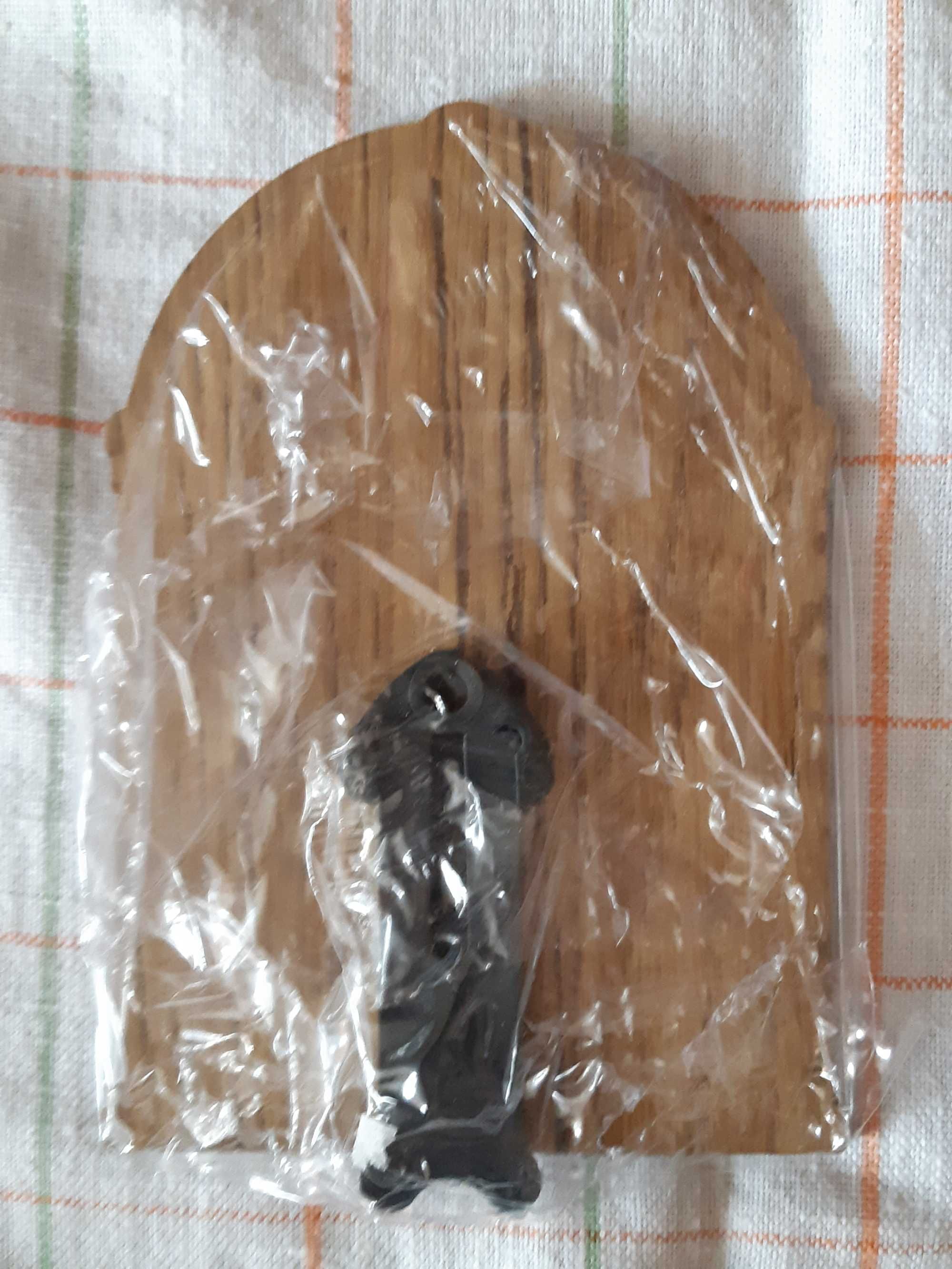 mały obraz na desce Matka Boża z Dzieciątkiem