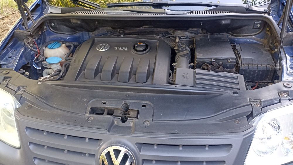 Фольксваген Кадди 2005 года