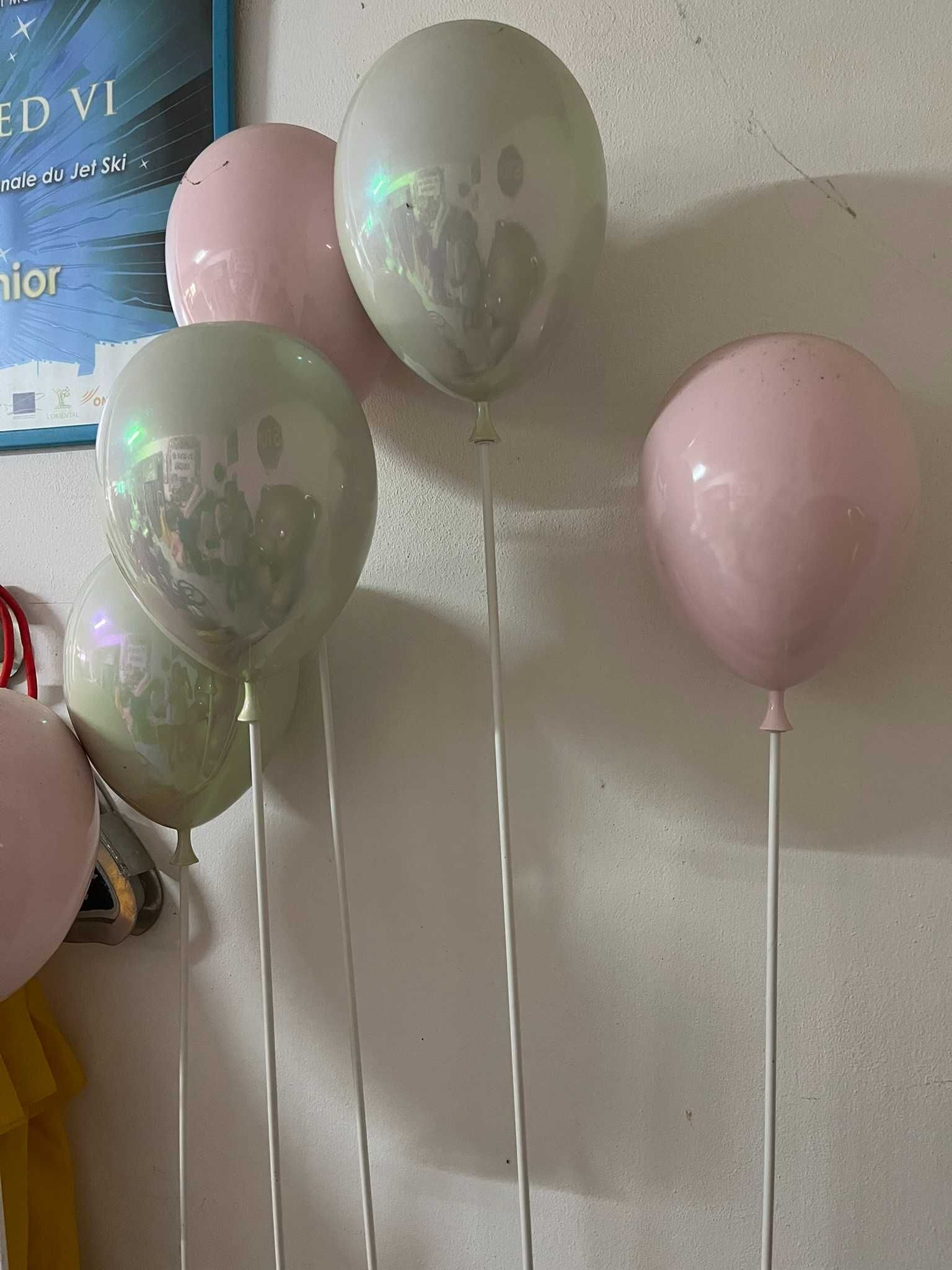 Balões decorativos em cerâmica com base