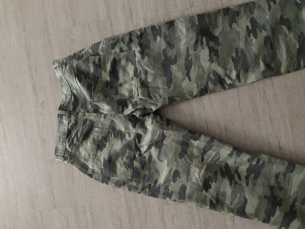 Джинсы камуфляжные