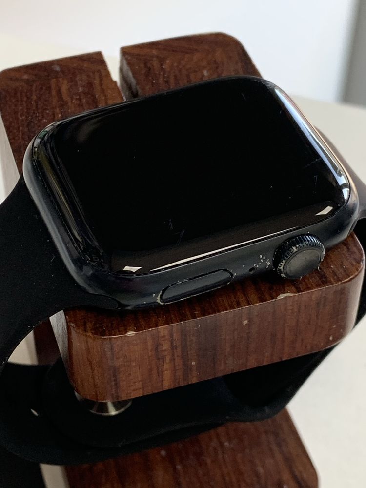 Оригінальні  Apple Watch Series  8 45 mm