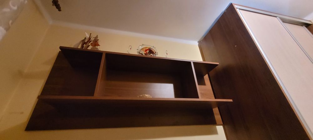 Szafa przesuwna + polka