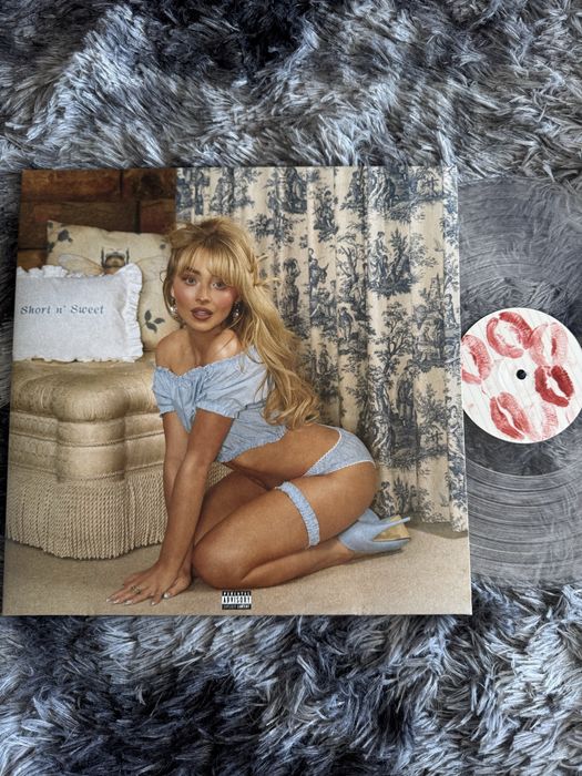 sabrina carpenter short n’ sweet