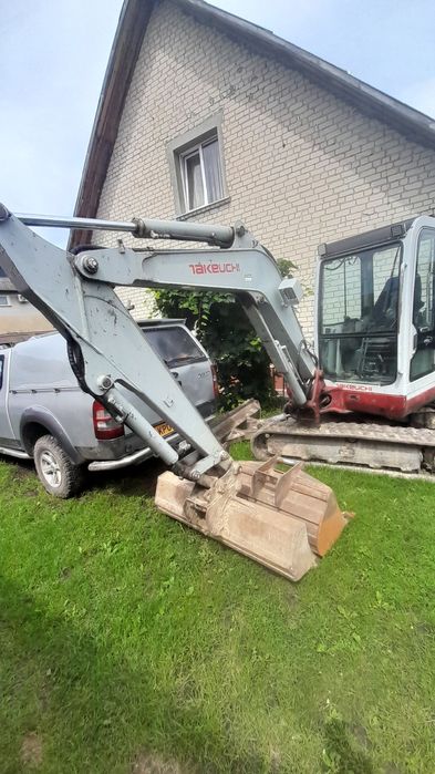 Міні екскватор Takeuhi