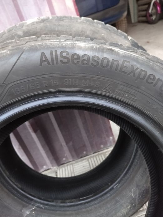 Продам шини зимові 23-го року 195 65 r15