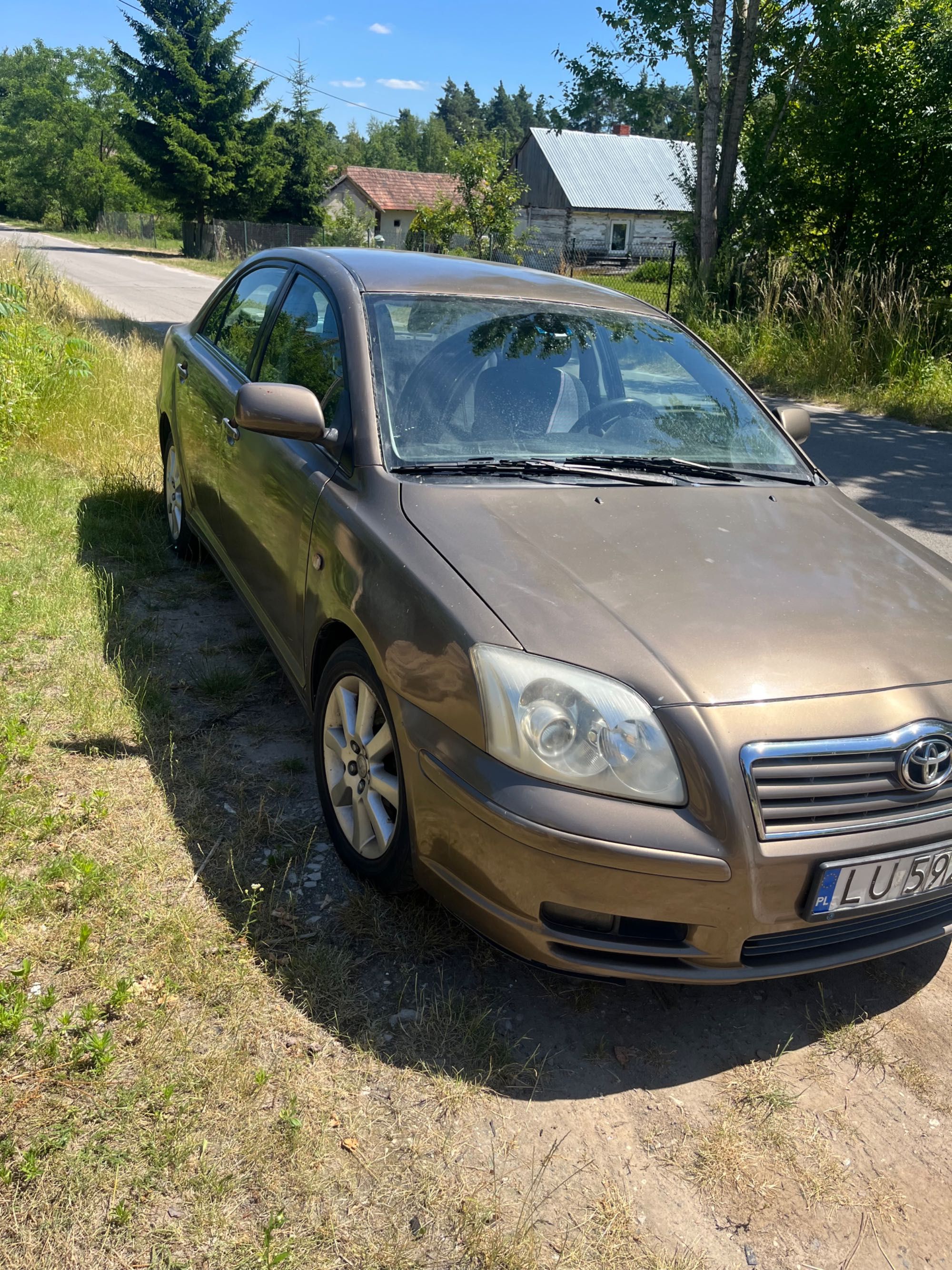 Toyota Avensis II