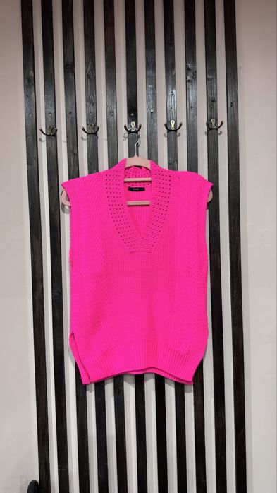 Продам стильну жилетку