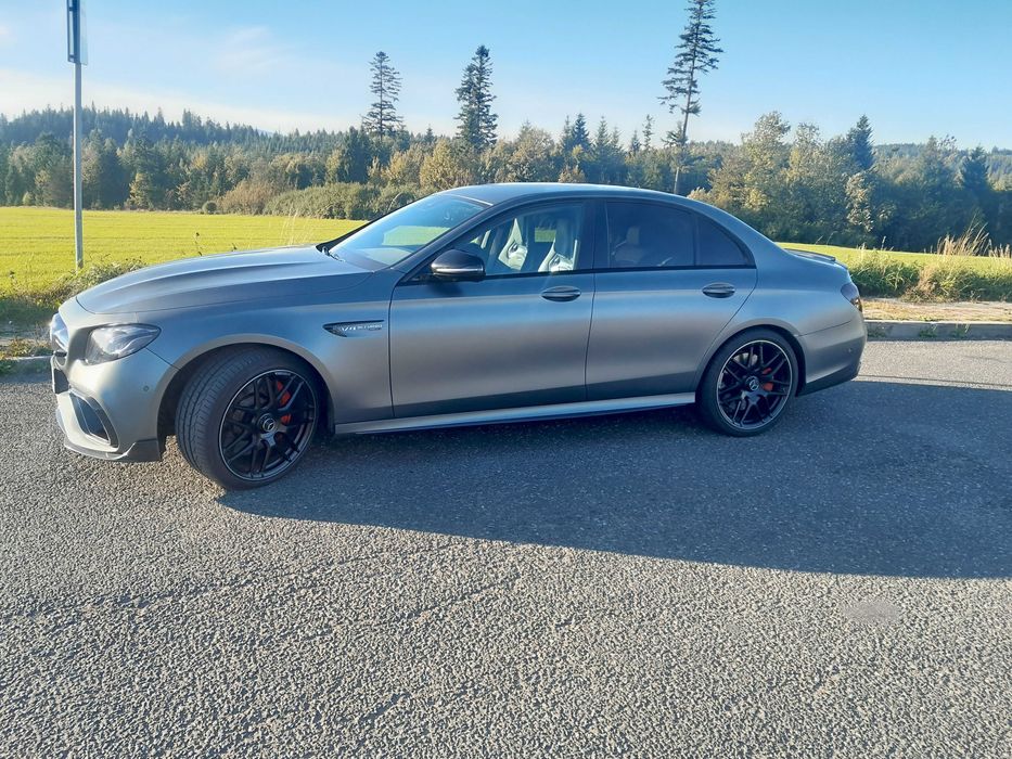 Mercedes-Benz E63S AMG