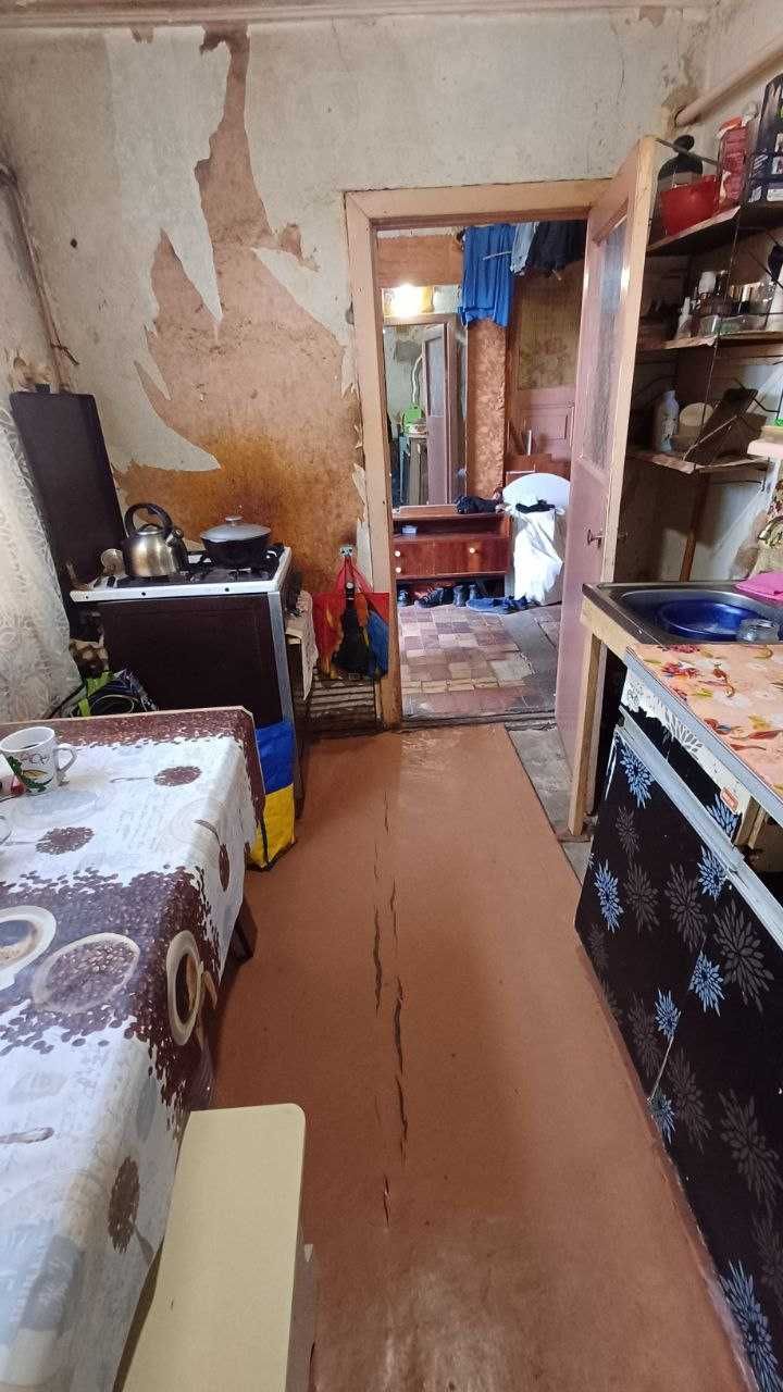 Продам пол дома ЮТЗ ПЕР. Полярный -  Молодогвардейская