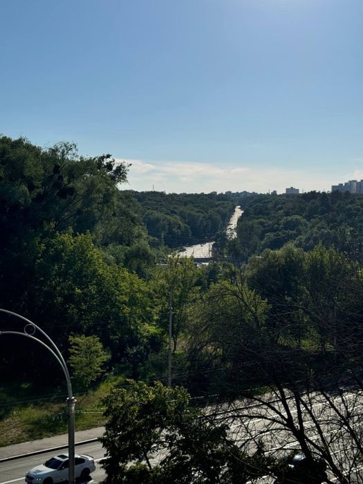 Ціну знижено! Оренда 2 к.52м2, Щусева 36, метро Сирець 5 хвилин. Є газ